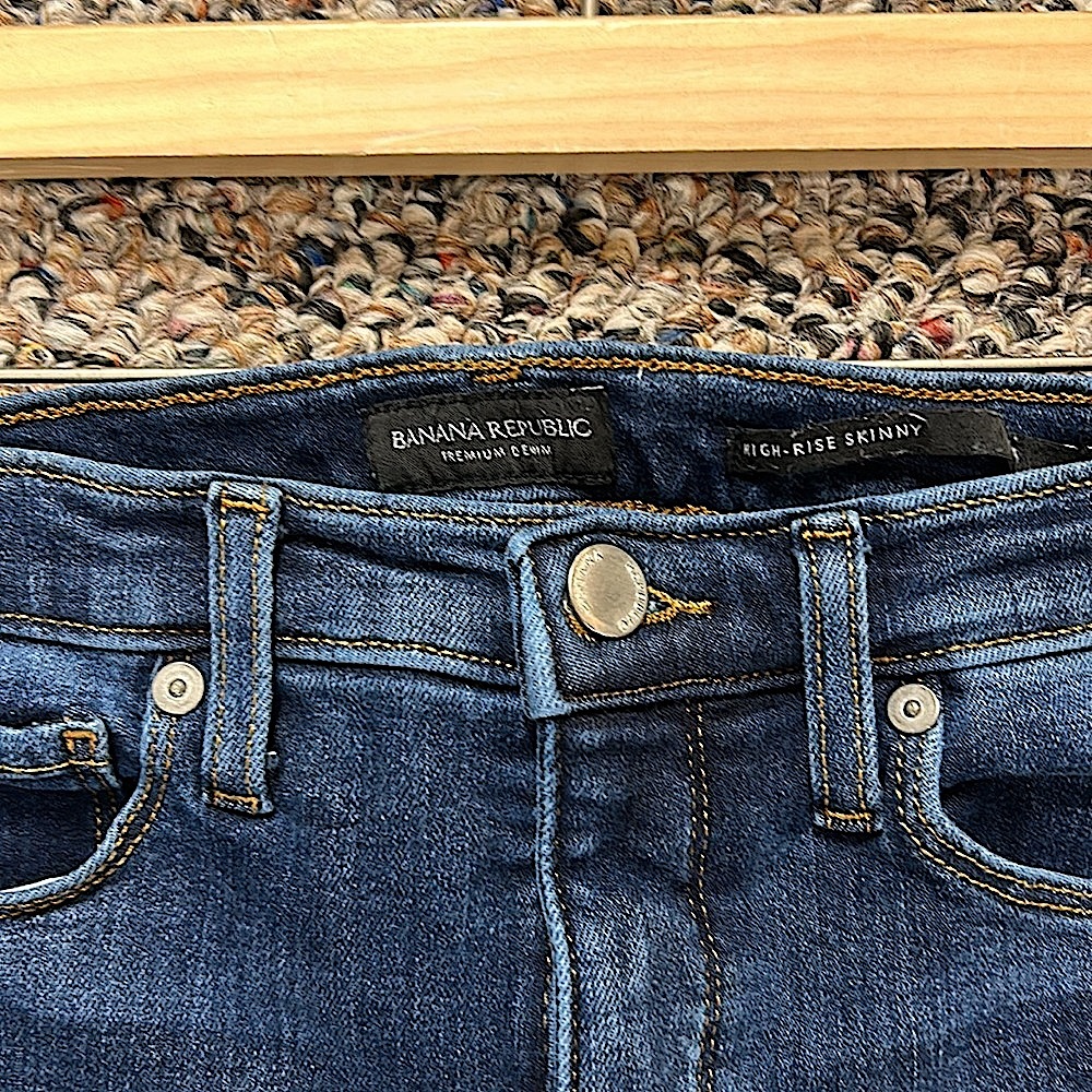 BR High-Rise Premium Denim Skinny Jean - size 27 - Picture 4 of 10